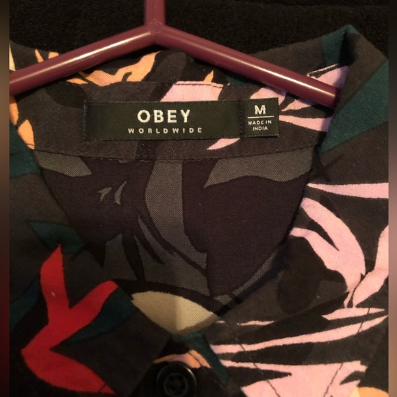 Womens obey button up shirt - Picture 2 of 7